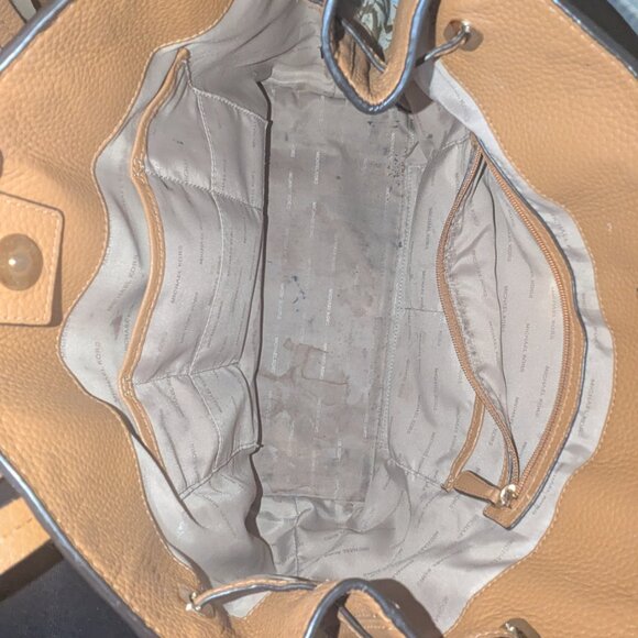 Michael Kors Marina Large Drawstring Tote Bag in Light Khaki - Picture 5 of 5